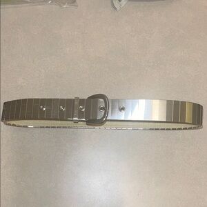 Stylish Silver Metal Belt - Unisex - Men’s Small, Women’s Medium.